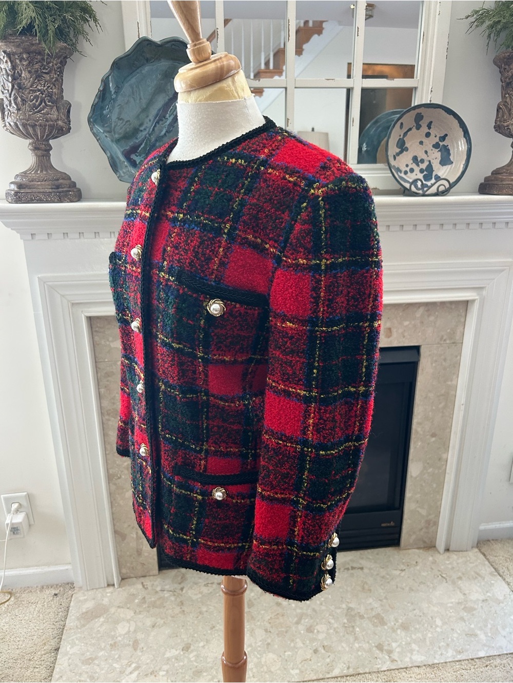 Saks Fifth Avenue - Channel Style Red and Black Plaid Tweed Vintage/Rare Jacket - Picture 7 of 12